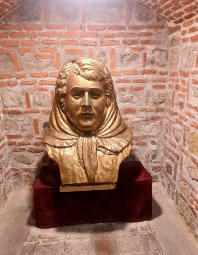 عکس خانه پروین اعتصامی