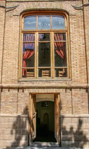 عکس خانه پروین اعتصامی