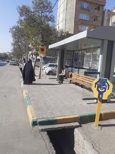 عکس ایستگاه اتوبوس شهید صفدری نژاد 10