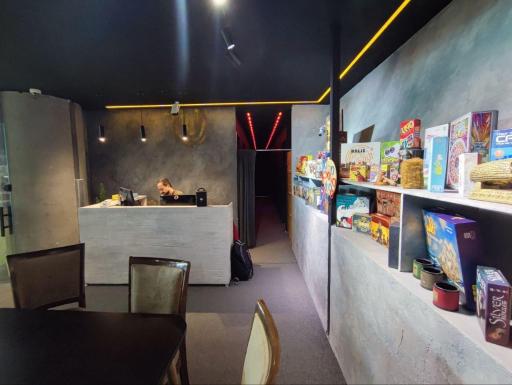 عکس اتاق فرار باغ کتاب تهران مایندرو