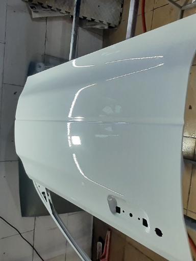 عکس کارگاه رنگ آمیزی اتومبیل ملیراه