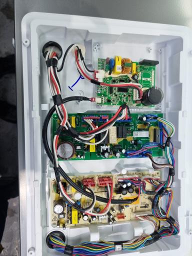 عکس تعمیرات تخصصی الکترونیک برد