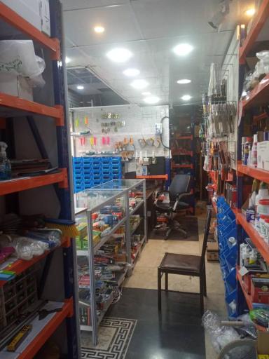 عکس فروشگاه رنگ و ابزار ایران زمین زاهدی