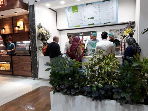 عکس مجتمع تجاری عرش آجودانیه