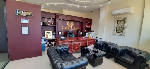 عکس کارگزار املاک وزراء