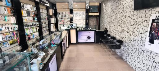 عکس فروشگاه موبایل صبا