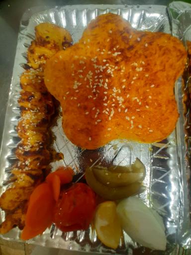 عکس رستوران چهلچراغ