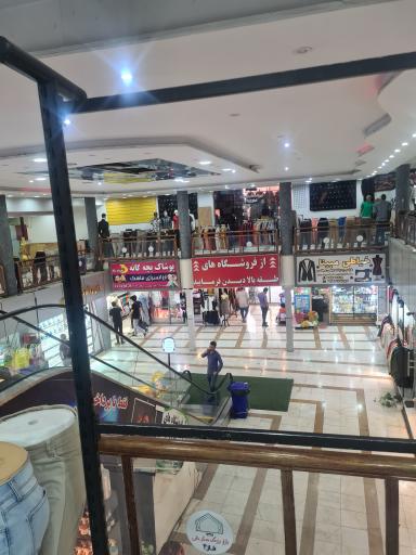 عکس فروشگاه موسیقی آکورد