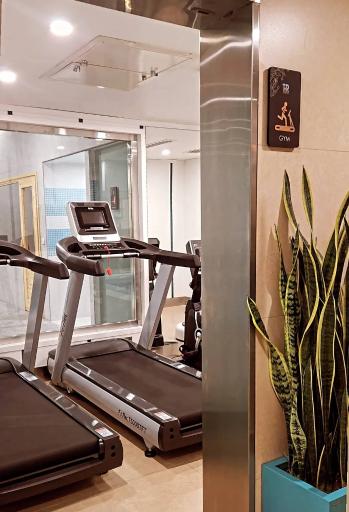 عکس هتل تهران رویال