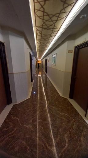 عکس حسینیه و زائر سرای قمی ها