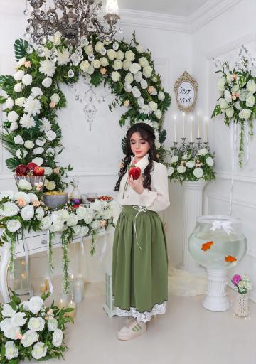 عکس آتلیه خانواده و کودک تاتی