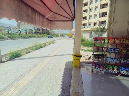 عکس سوپرمارکت چشمه
