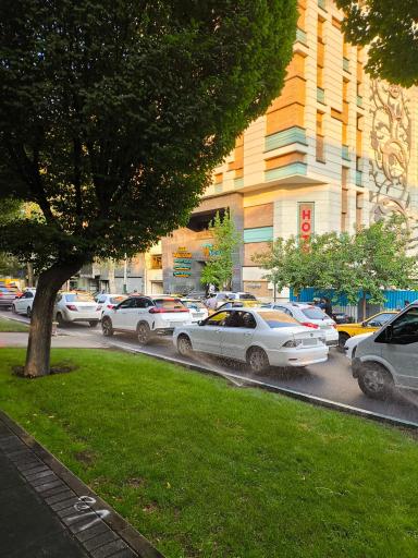 عکس هتل تهران رویال