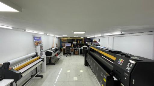 چاپ شاهکار استند