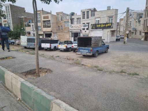 عکس نمایشگاه اتومبیل سلمان حاجی زاده