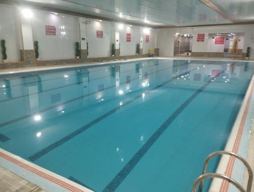 عکس استخر دریاچه نور