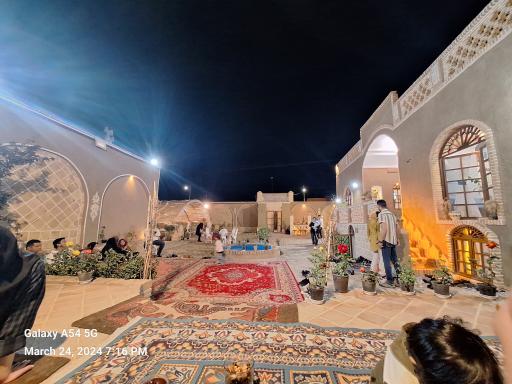عکس بوم گردی عمارت سرای خان