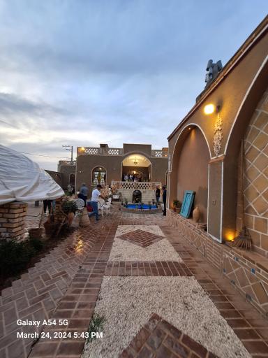 عکس بوم گردی عمارت سرای خان