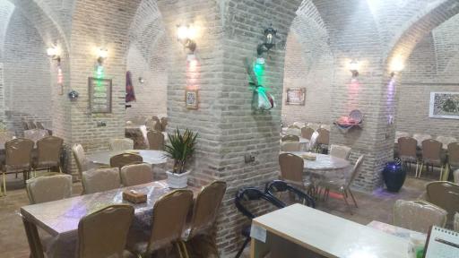 رستوران رباط طبسی معین الرضا 