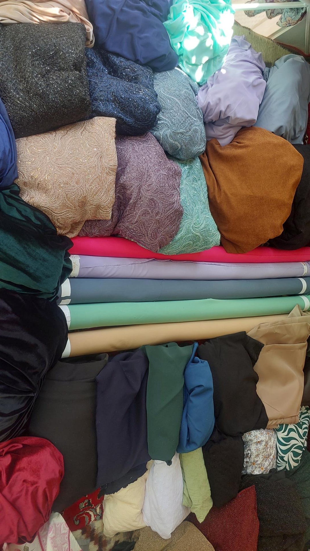 عکس ارزانسرای پارچه محمود