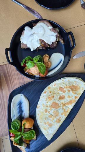 عکس کافه رستوران ناتیلوس