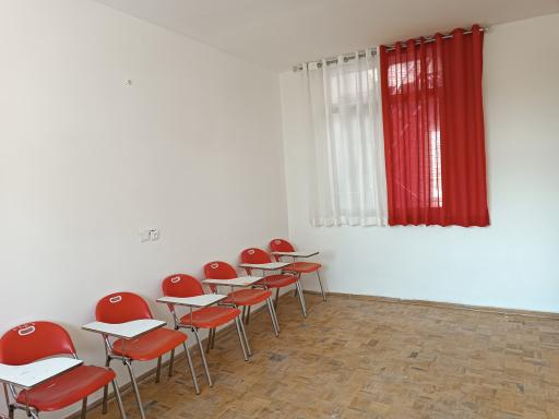 عکس دبیرستان دخترانه غیر دولتی مهنورا متوسطه دوم 