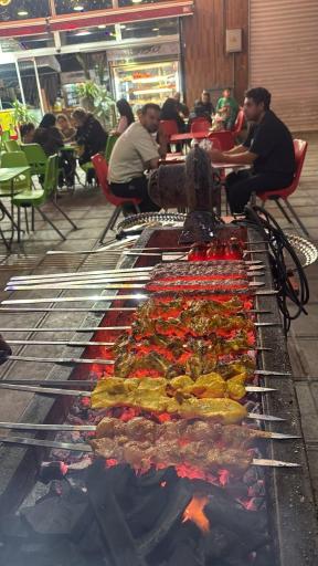 عکس کبابی و جگرکی مهدی اردبیلی 