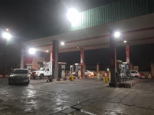 عکس جایگاه 215 بنزین و گازوئیل