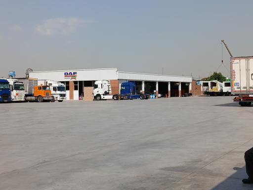 عکس مجتمع خدماتی و برودتی پاسارگاد