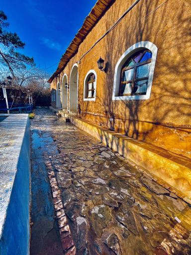 عکس مجموعه اقامتگاه سنتی و گردشگری شب های رابر