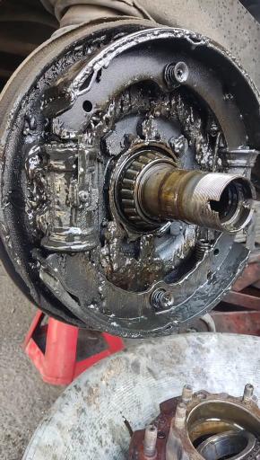 عکس خدمات اتومبیل کارنیک