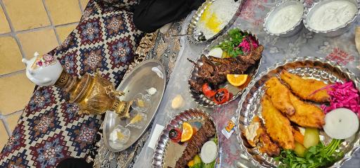 عکس مجموعه گردشگری و باغ و سفره خانه سنتی بهشت مادر