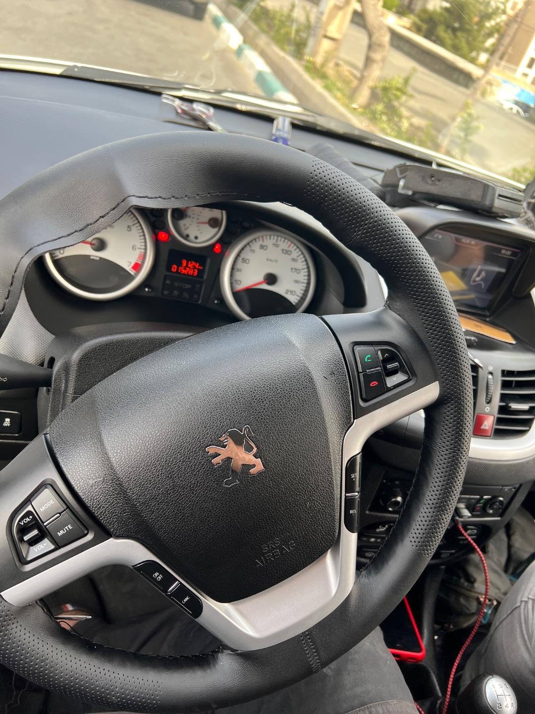 عکس دورفرمان اتابک