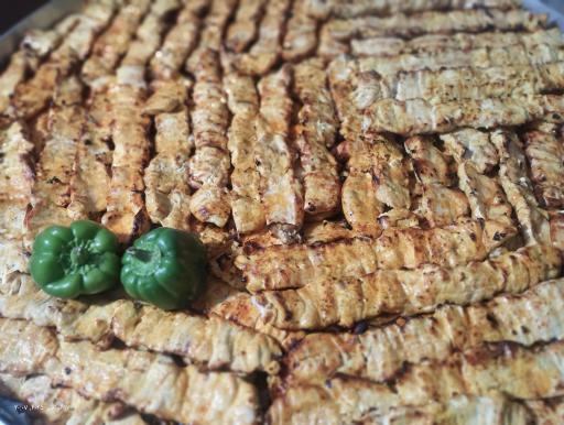 عکس تهیه غذای مجالس میرزایی