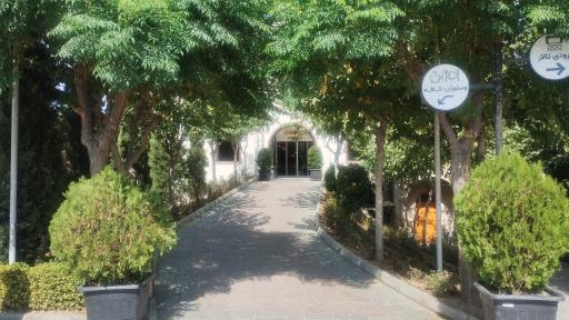 عکس مجتمع پذیرایی قصر ماه منیر