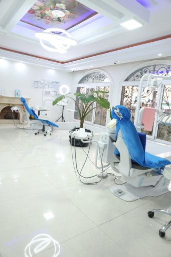 عکس دندان پزشکی دکتر واو