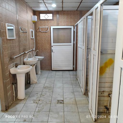 عکس دستشویی عمومی