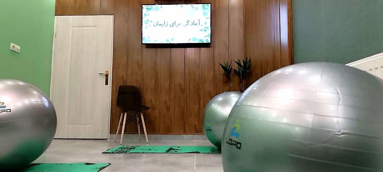 عکس محدثه اکرمی، کارشناس مامایی