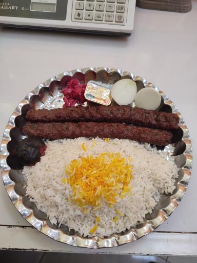 عکس کترینگ نرگس بانو