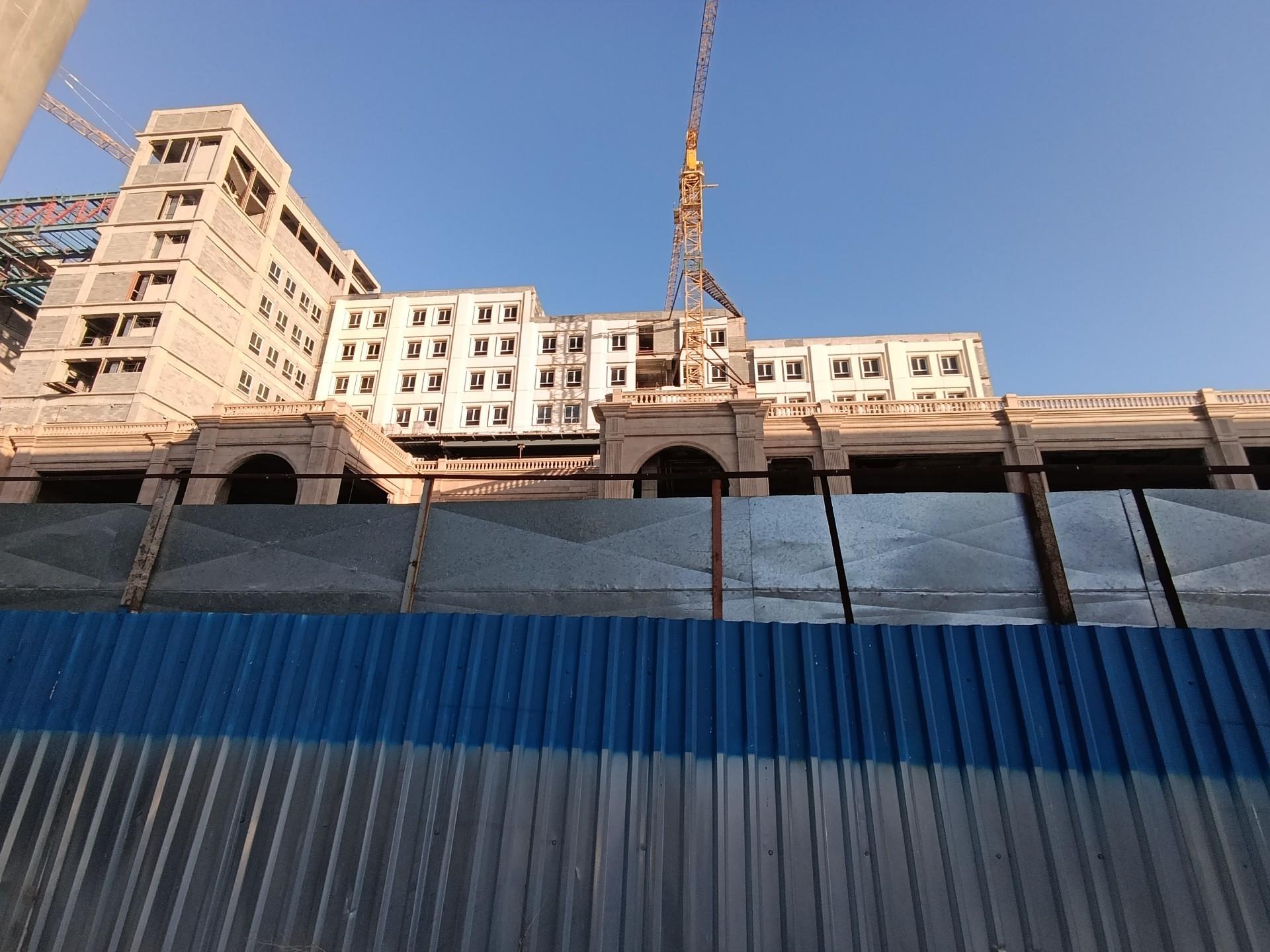 عکس مجتمع اداری تجاری طاق بستان