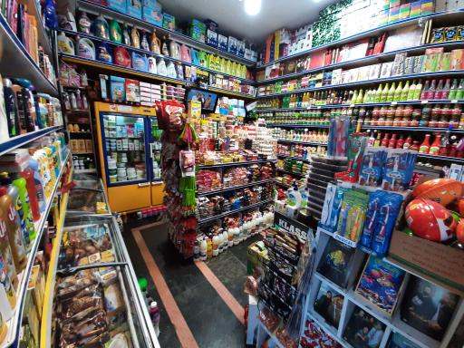 عکس سوپرمارکت تبریزیان