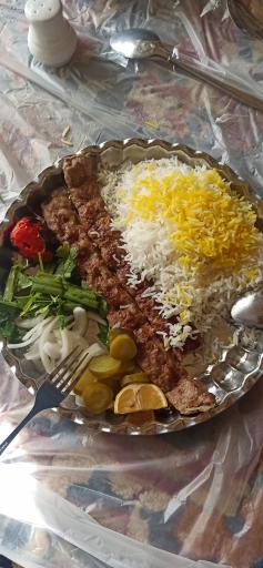 عکس رستوران گلسرخ یزد