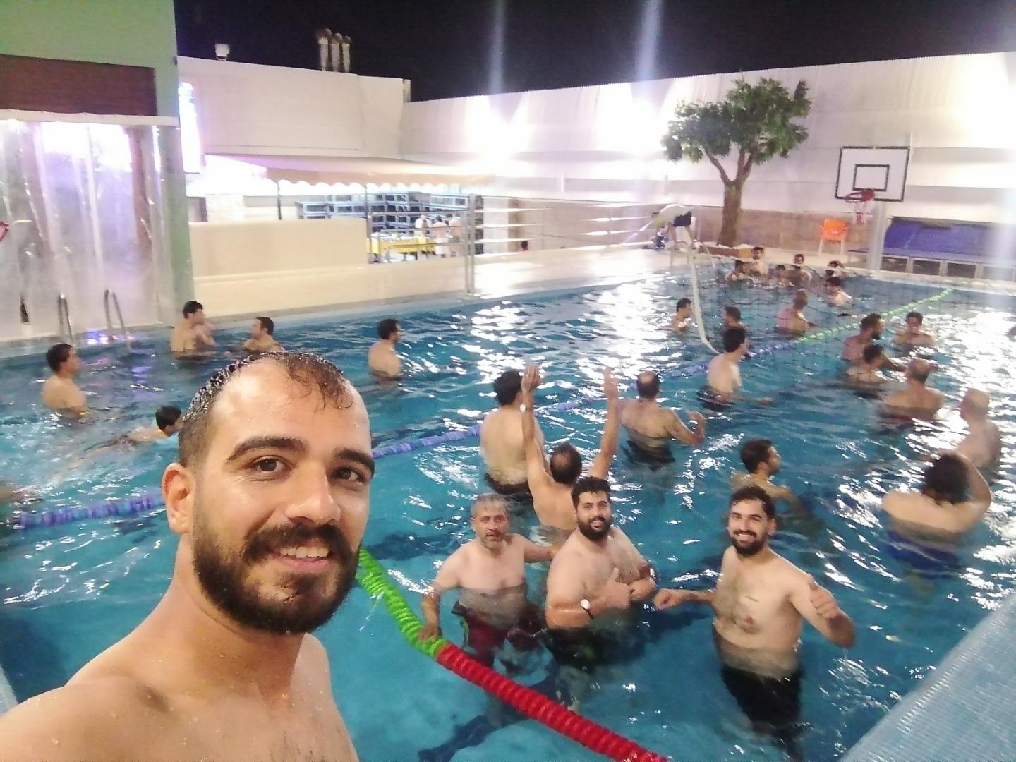 عکس استخر سرپوشیده و روباز ارمغان مشهد