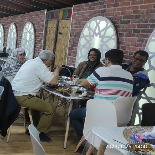 عکس سفره خانه سنتی بادیل عشق