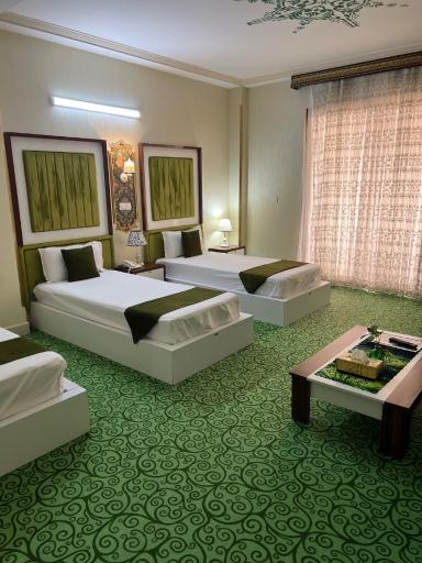 عکس هتل قصر بسطام