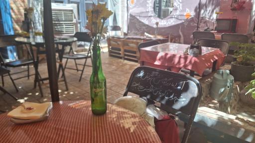 عکس کافه خانه ما