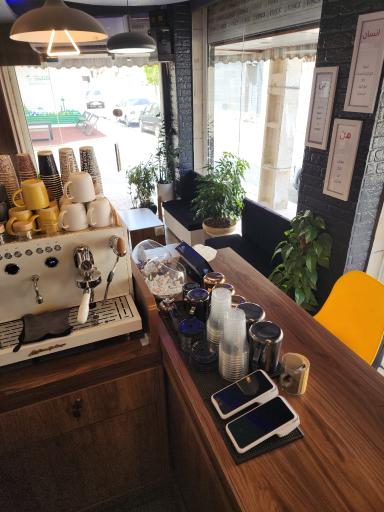 عکس کافه دی