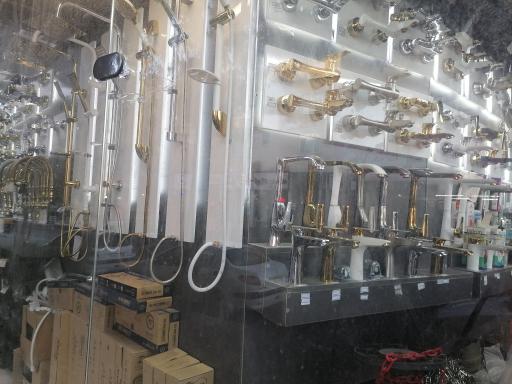 رنگ و ابزار رضا