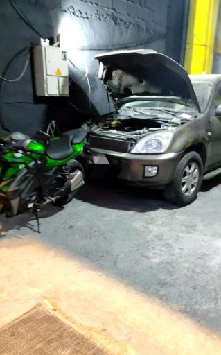 عکس تعمیرگاه فوق تخصصی مرآتی