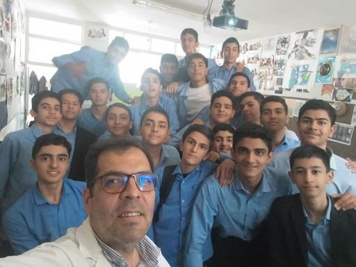 عکس مدرسه نمونه دولتی پسرانه هاشمی نژاد